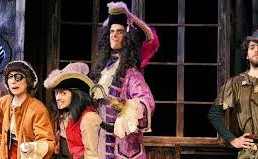 El musical de Peter Pan en el teatro Flumen