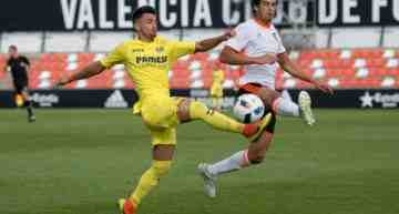 GALERÍA: Así fue el intenso choque entre Valencia CF y Villarreal en Juvenil División de Honor