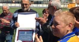 Homenaje sorpresa a Pepe Ibáñez, pionero del fútbol femenino en la Comunitat Valenciana