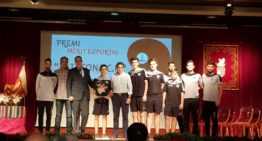 Patacona CF recibió el premio en el 9 d’Octubre por el X Aniversario del club