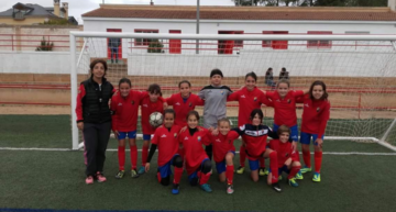 Andrea Esteban y el bonito proyecto personal que lidera en la Escuela de fútbol femenino CD Teruel