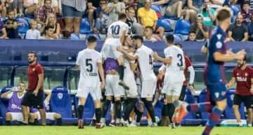 GALERÍA: Así vivimos el triunfo del Valencia Mestalla en el derbi de filiales ante el Atlético Levante (0-1)