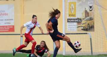 Valencia y Villarreal mantienen el pulso por el liderato en Segunda División Femenina