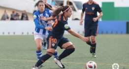 ‘Doblete’ de cabeza de Mari Paz para dar tres puntos vitales al VCF Femenino ante el Sporting de Huelva (0-2)