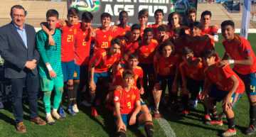 Victoria de España Sub-15 ante México que le da el trofeo de campeón del hexagonal Sportchain AGS Cup (1-0)