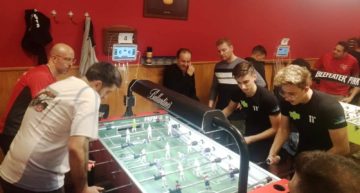 Fútbol en los bares: el futbolín en España se detiene a la espera de que pase la tormenta