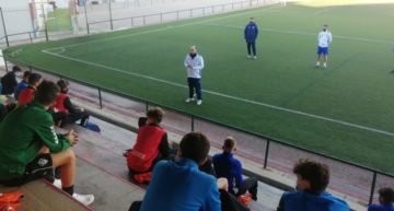 El fisio Roberto Nácher ofreció una charla formativa sobre prevención de lesiones a la Selecció Valenciana Sub-14