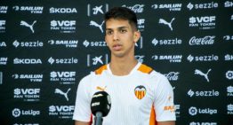 Alessandro Burlamaqui debuta y habla ya con el primer equipo del Valencia CF