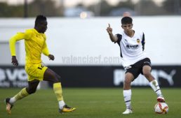 Facu González volvió a jugar con el Valencia Mestalla cinco meses después