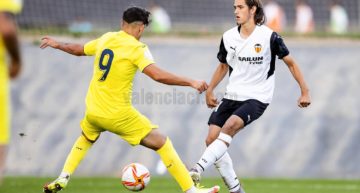 Yarek Gasiorowski representará al Valencia CF en la selección española sub-17