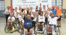 El equipo de la Asociación de Futbolistas VCF, ganador del I Trofeo Ciudad de Valencia de Fútbol en silla