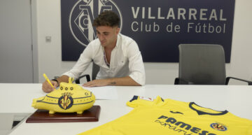 Álex Forés renueva con el Villarreal hasta junio de 2026