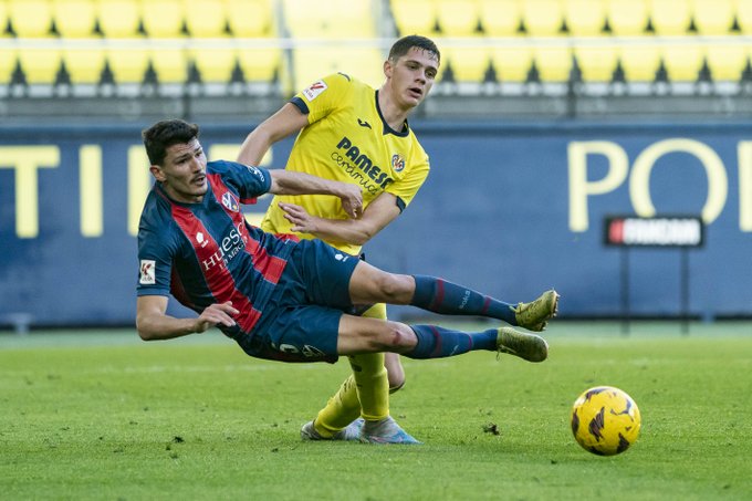 El Villarreal ‘B’ se queda con la miel en los labios ante la SD Huesca (1-1)