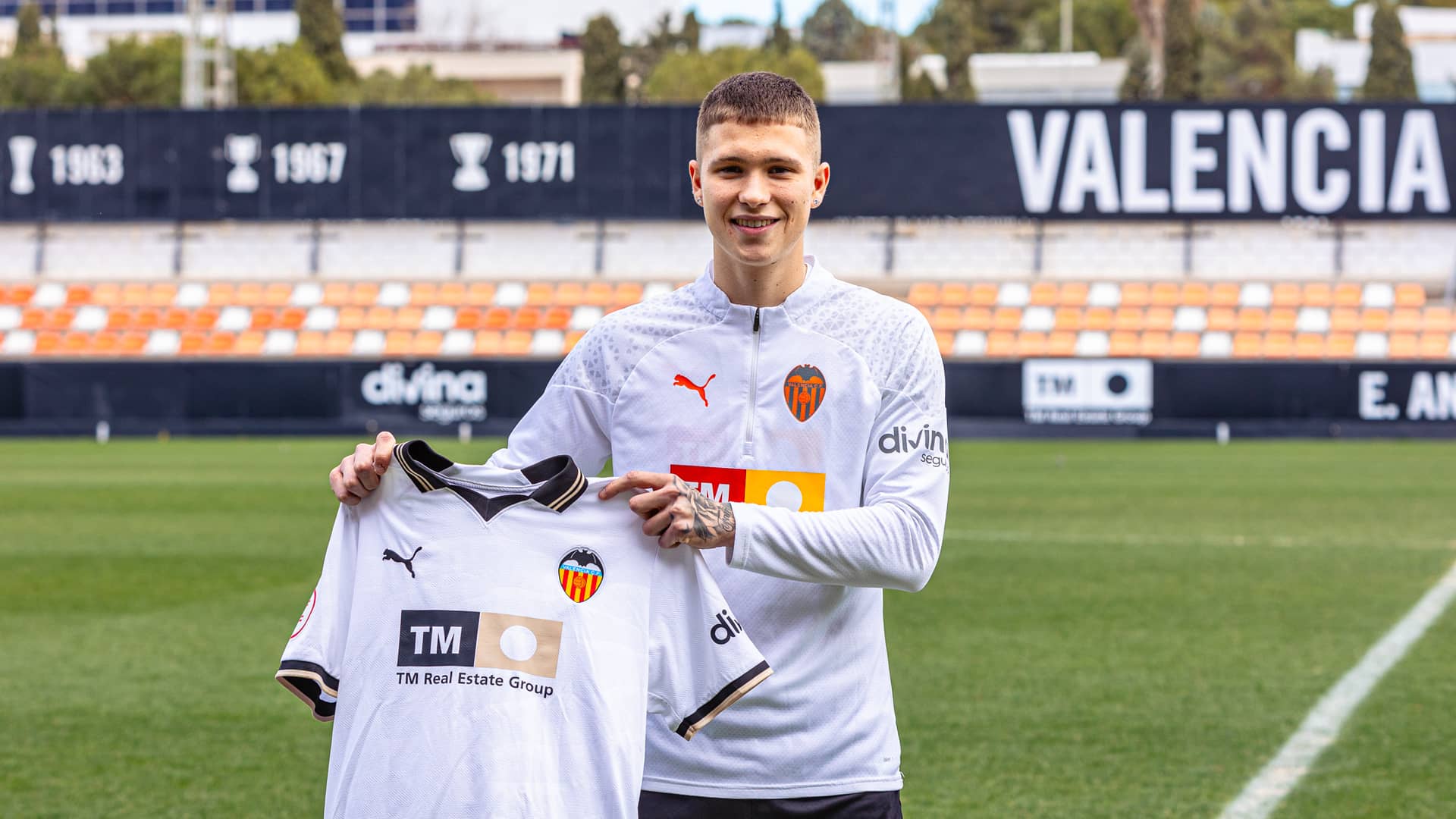 El Valencia CF hace oficial el fichaje de Diego Aznar para el VCF Mestalla