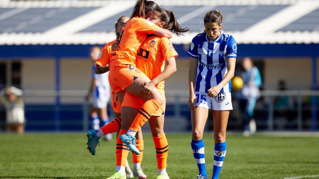 Anita Marcos y la pelota parada ‘resucitan’ al VCF Femenino ante el colista (1-3)